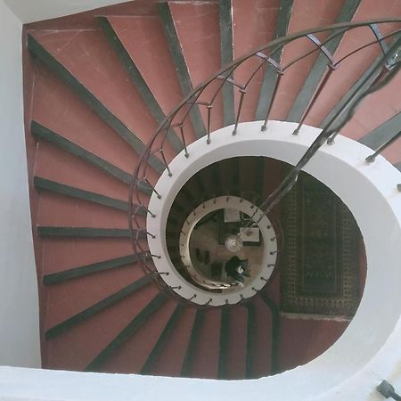 L'Aedes Bed & Breakfast Оранж Екстериор снимка