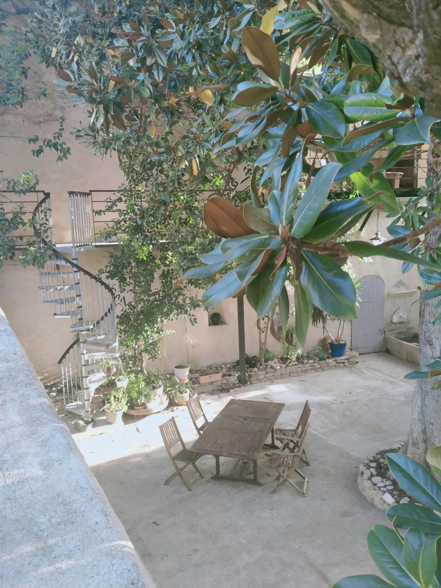 L'Aedes Bed & Breakfast Оранж Екстериор снимка